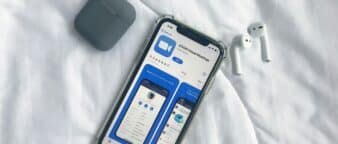 Zoom Meeting vs. Webinar: Understanding the Differences and Best Uses